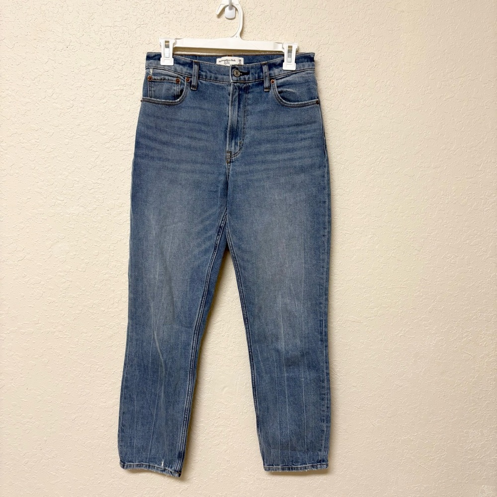 Abercrombie & Fitch The Mom High Rise Jeans Size 26/2L Blue Denim
